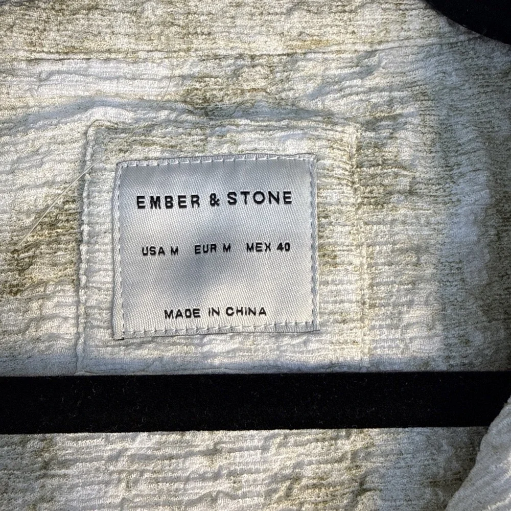 Ember & Stone Button Down Shirt, Size‎ Medium, Textured, Button-Down